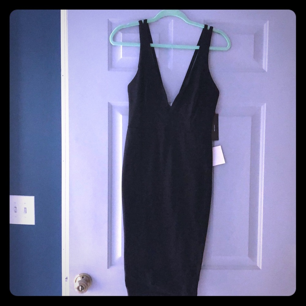 Black bodycon pencil cocktail dress